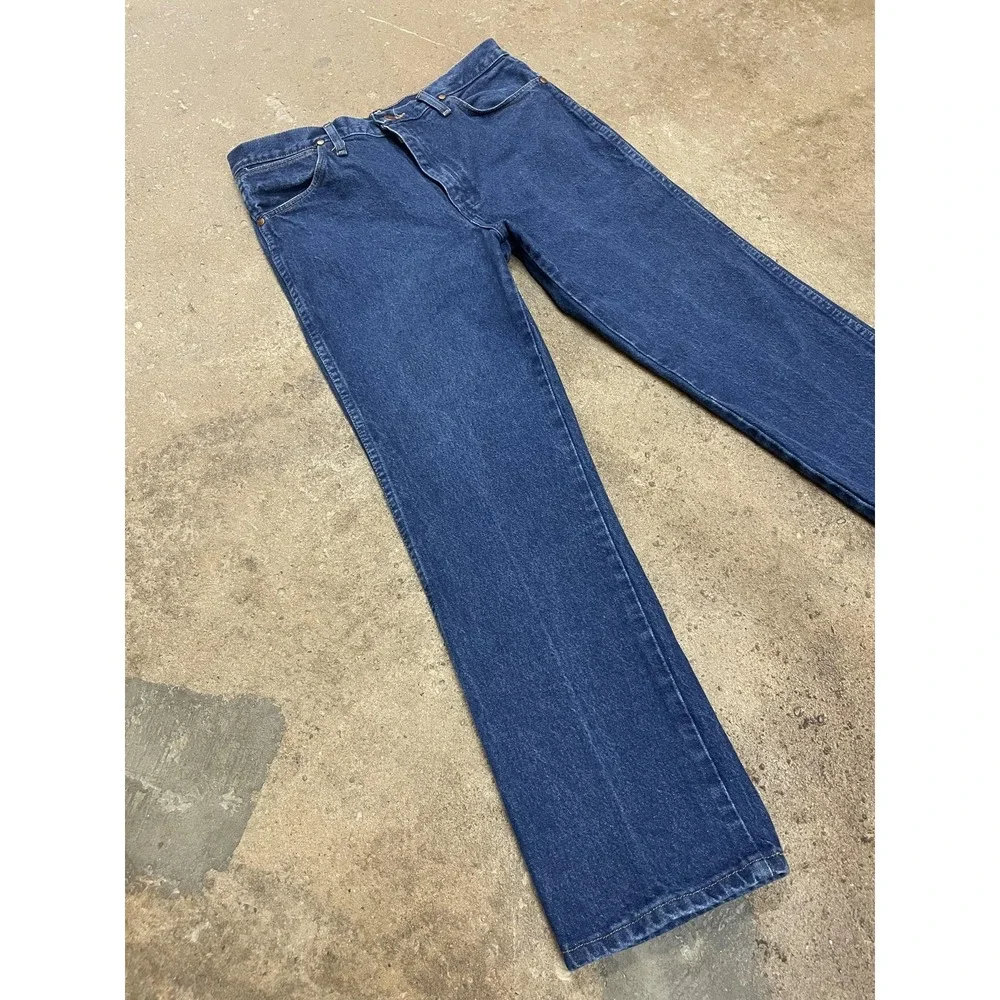 Wrangler‎ 938PWD Jeans Mens 34x30 Medium Wash Blue Denim Straight Leg Zip Fly